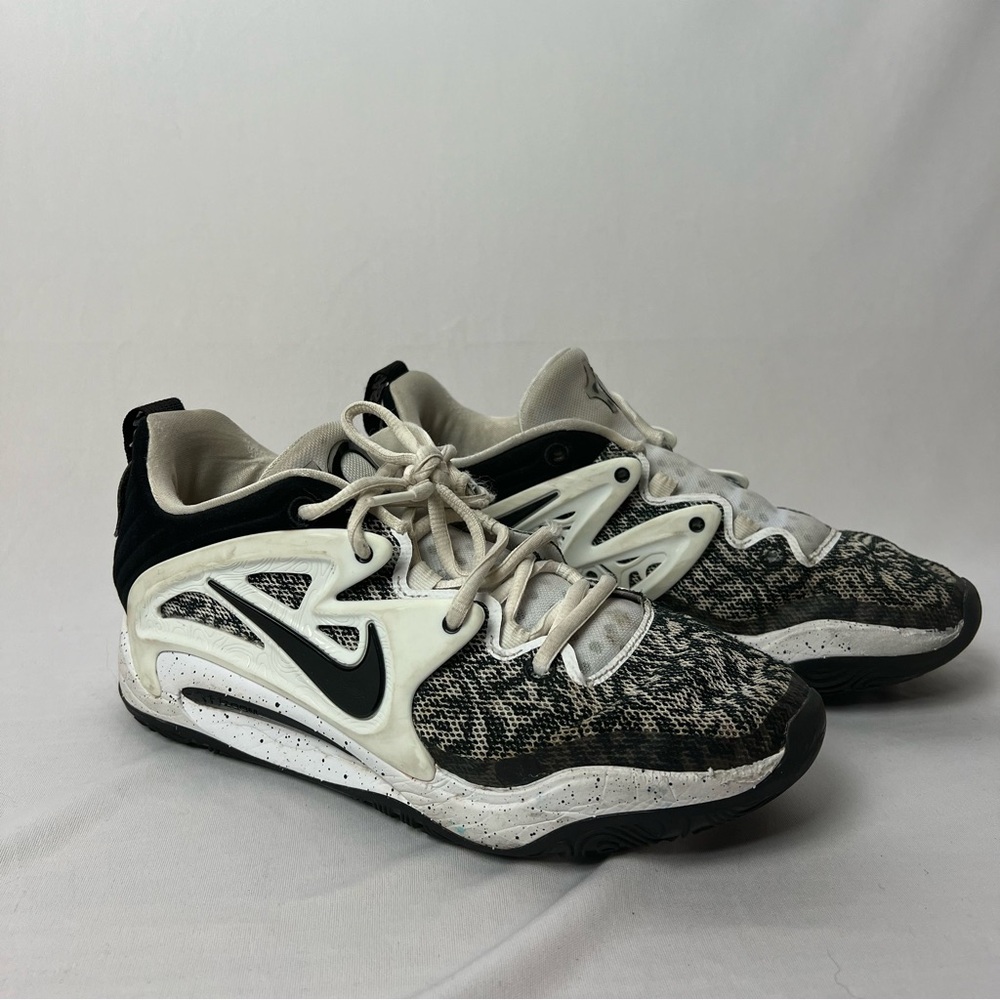 Nike KD black and white